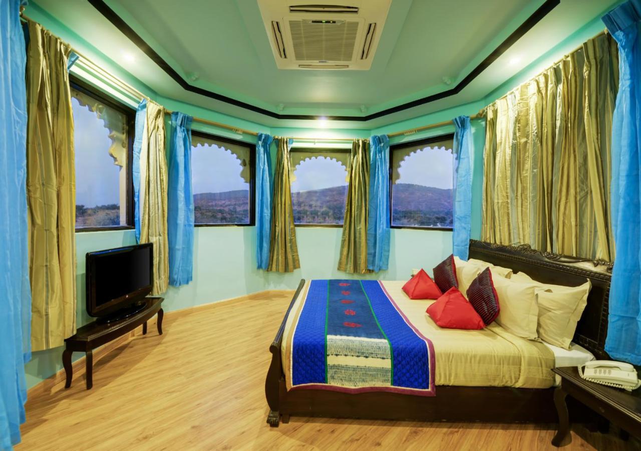 Juesta Lake Nahargarh Palace, Chittorgarh Pārsoli エクステリア 写真